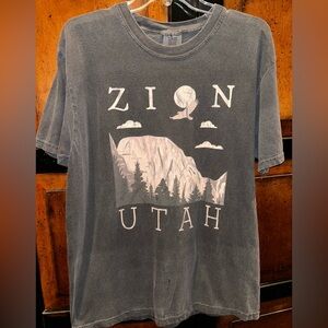 Zion Utah Graphic Tee - Charcoal